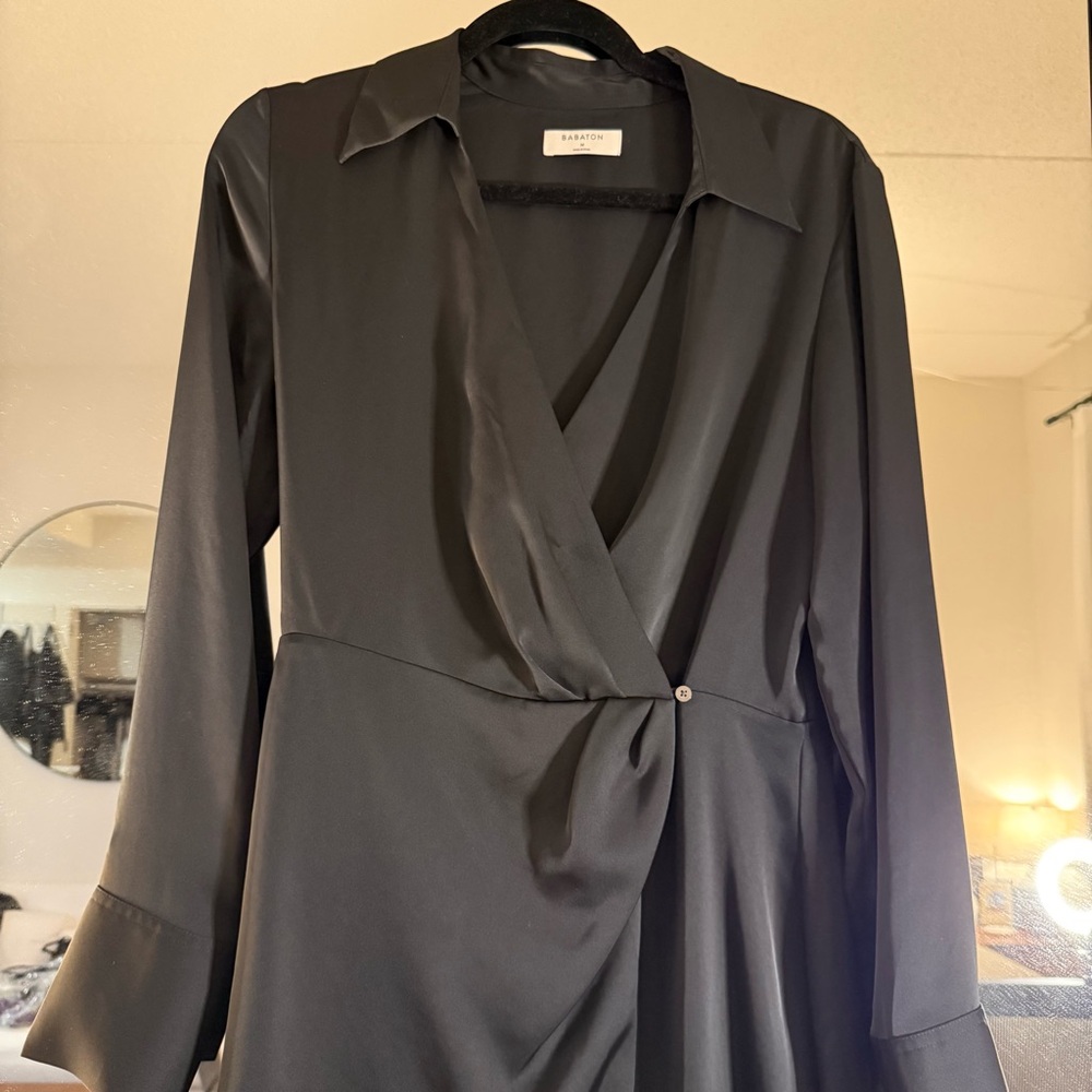 Aritzia Babaton Collaborate Satin Dress